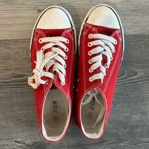ZGR band Red shoes - size 8 -Great shape!!